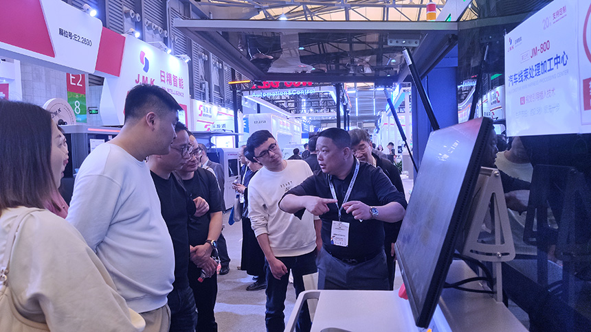 日精智能汽車線束自動(dòng)化處理設(shè)備